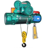 碼頭鋼絲繩電動葫蘆裝卸大型貨物